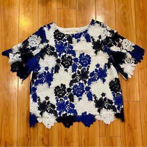 Chicos Floral Lace Overlay Top Womens Size 2 US Sz 12 Blue White Scalloped Hem